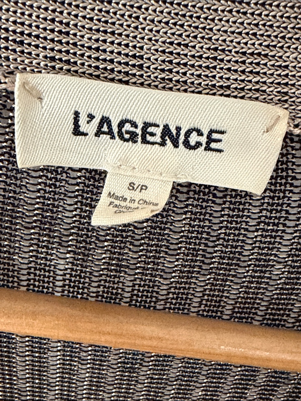 L'AGENCE  Millie Cardigan Long Ribbed Taupe Gold Metallic - Picture 4 of 10